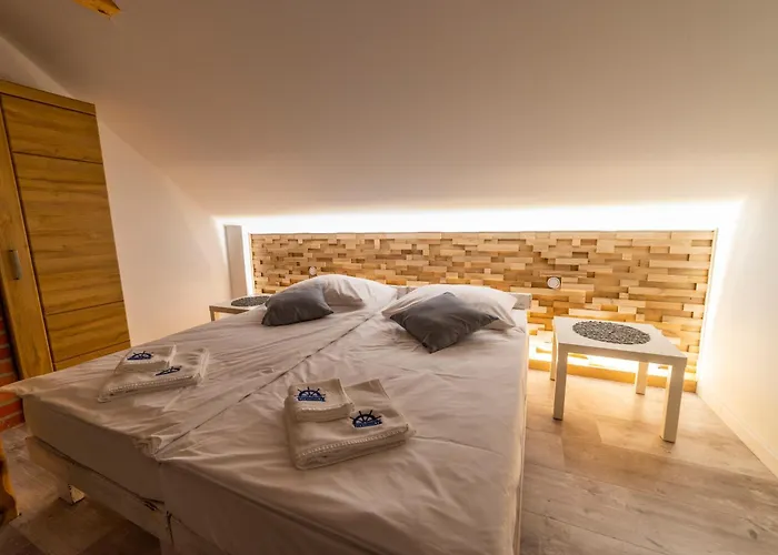 Promenada Apartamenty I Domek Nad Jeziorem